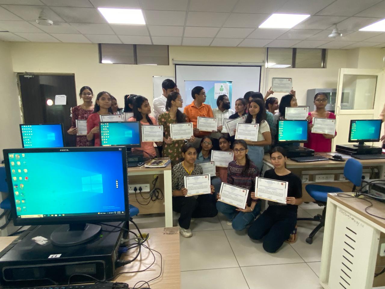 Sarvada computer lab session